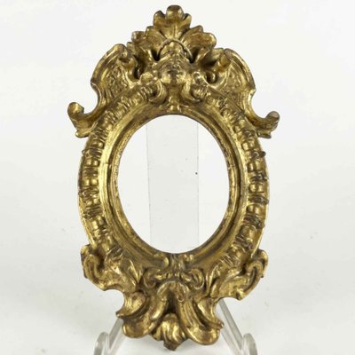 Roman Oval Frame