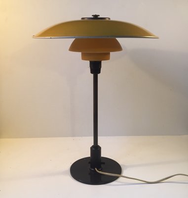 louis poulsen table lamp