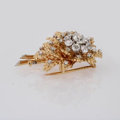 18 Karat Gelbgold Blumenbrosche mit Diamanten, Frankreich, 1950er