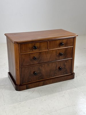 19th Century French Louis Philippe Commode in Figured Mahogany