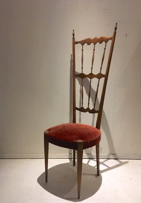 Holzstuhl Hohe Lehne - minimalistisches Interieur