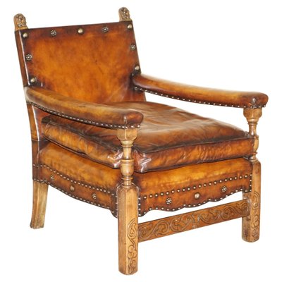 Edwardianischer geschnitzter Sessel mit handgefärbtem braunem Ledersitz, 1910er bei Pamono kaufen