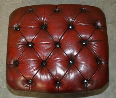 Sofá Club eduardiano de cuero marrón con cojines de asiento con relleno de  plumas, años 10 en venta en Pamono