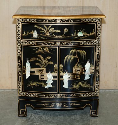 Chinoiserie sideboard 2024