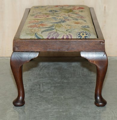 https://cdn20.pamono.com/p/g/1/7/1713776_3dcj34mkfo/antique-edwardian-walnut-cabriole-legged-footstool-with-embroidered-upholstery-1900-13.jpg