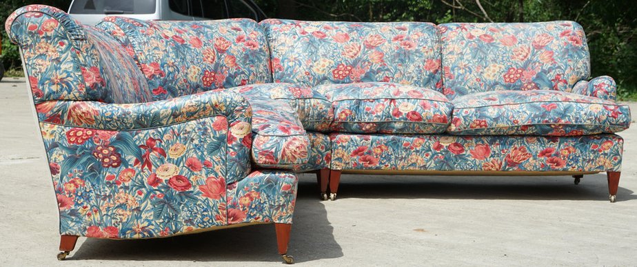 Floral corner sofa deals
