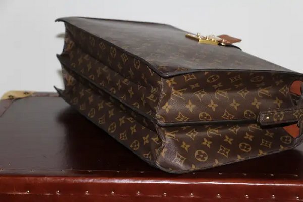 LOUIS VUITTON Monogram Canvas Serviette Conseiller Briefcase Bag - Sal