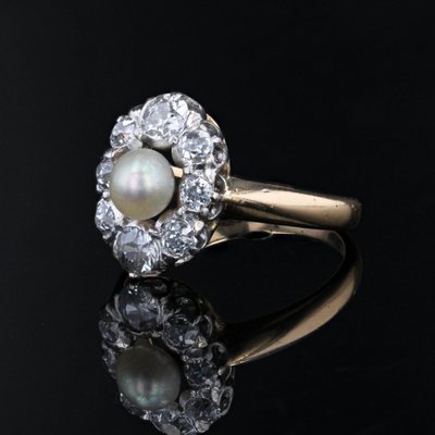 Customised Pearl Ring crafted in Platinum