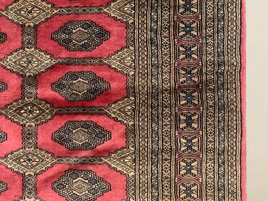 Tappeto vintage da villaggio turcomanno in vendita su Pamono