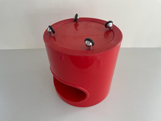 Giano Giano Vano Round Red Side Table by Emma Gismondi
