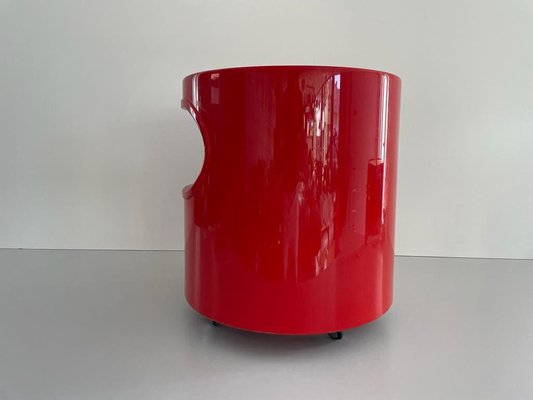 Giano Giano Vano Round Red Side Table by Emma Gismondi