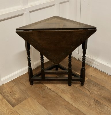 Triangle drop sale leaf table