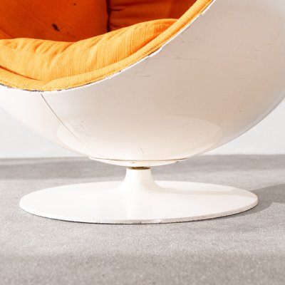 Fiberglass Egg Pod Chair Unique Style Eero Aarnio Egg Ball Chair - China Egg  Chair, Egg Ball Chair