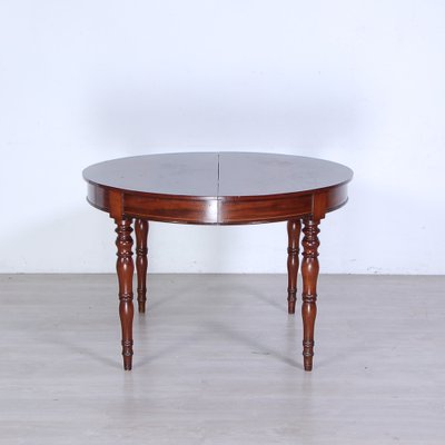 Round extendable tables for sale deals