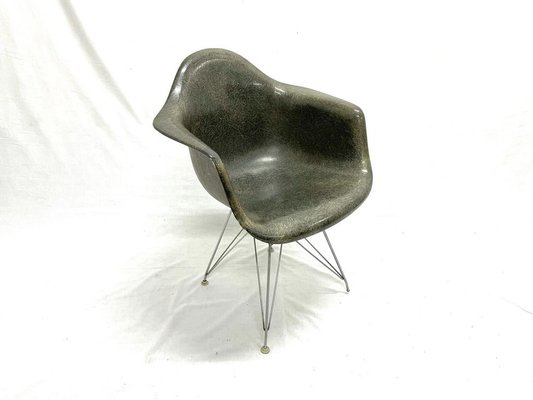 Eiffel Chair by Charles & Ray Eames for Herman Miller, 1958 for sale at  Pamono