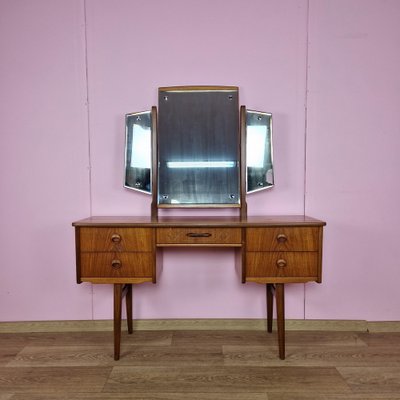 Teak dressing table with mirror outlet