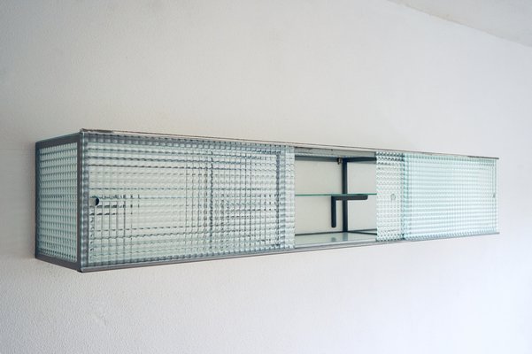 https://cdn20.pamono.com/p/g/1/7/1746456_gx5t2ssvnn/modernist-glass-wall-cabinet-1950s-25.jpg