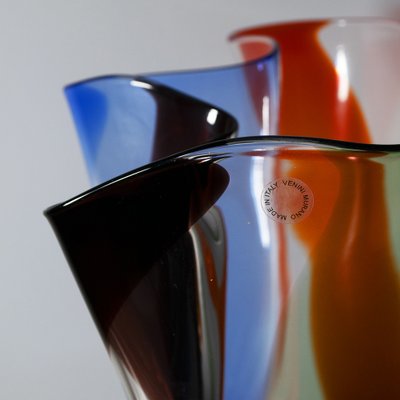 https://cdn20.pamono.com/p/g/1/7/1749041_tb0m5v3al1/mod-548-00-vase-by-timo-sarpaneva-for-venini-1992-2.jpg