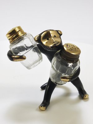 Monkey salt and pepper shakers discount
