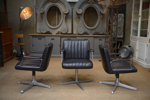 Drehbare Leder Bürostühle aus Metall, 1970er, 3 . Set bei Pamono kaufen
