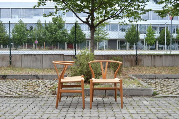 CH24 Wishbone Y Chair in Oak by Hans J. Wegner for Carl Hansen
