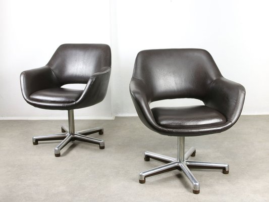 Vintage swivel chairs for sale hotsell