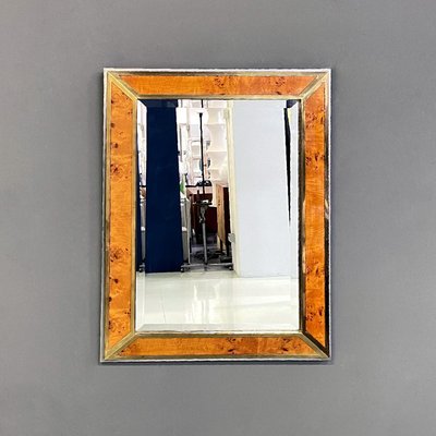 Specchio da parete moderno in radica, ottone e metallo cromato attribuito a  DID, Italia, anni '80 in vendita su Pamono