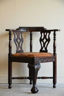 Antique Victorian Corner Chair for sale at Pamono