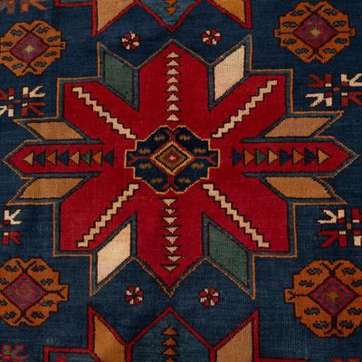 https://cdn20.pamono.com/p/g/1/7/1769518_zi9rynlzdj/handknotted-kazak-wool-rug-with-geometric-design-1962-7.jpg