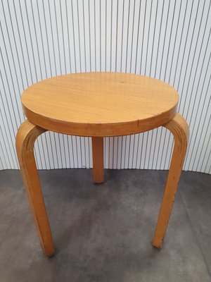 60 Stool by Alvar Aalto for Artek, 1960s for sale at Pamono 60 Stool by Alvar Aalto for Artek, 1960s for sale at Pamono