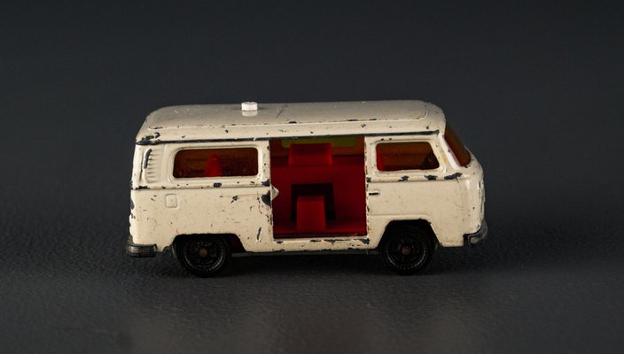【ミニカー】SIKU V212 初期ポリスバン VW 1960年代 ミニカー】SIKU V212 初期ポリスバン VW 1960年代