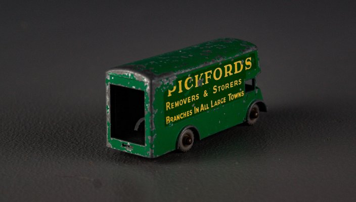 ミニカー MATCHBOX No.46 Pick Fords Removal Van ミニカー MATCHBOX No.46 Pick Fords Removal Van MATCHBOX 46