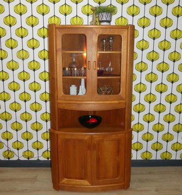 Vintage corner unit top