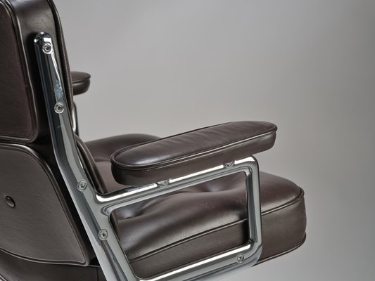 ES104 Time Life Lobby Chair in Dark Brown Leather by Eames for