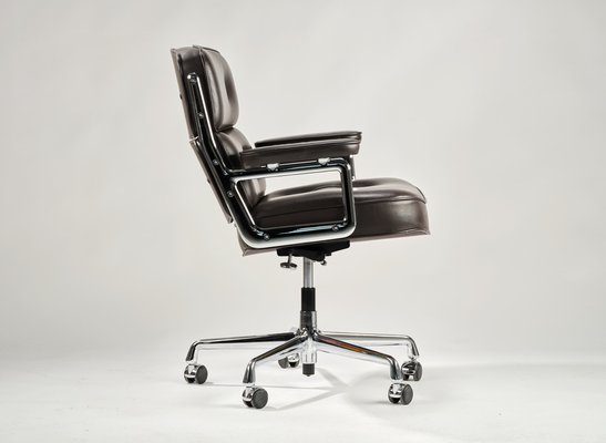 ES104 Time Life Lobby Chair in Dark Brown Leather by Eames for