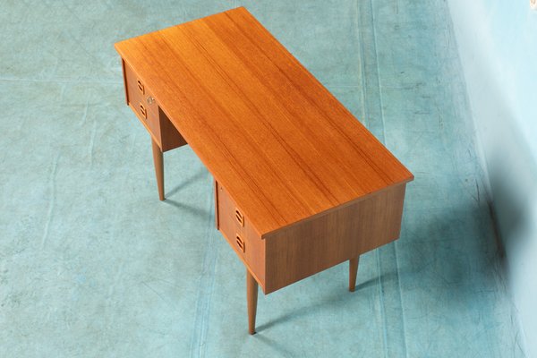 Mid Century Scandinavian Writing Desk in Teak 1960s