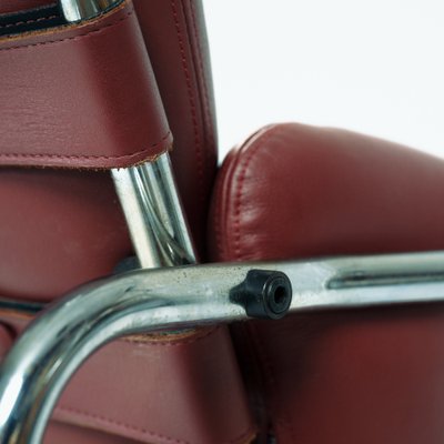 Osaka Lounge Chair in Leather by Martin Visser for 't Spectrum