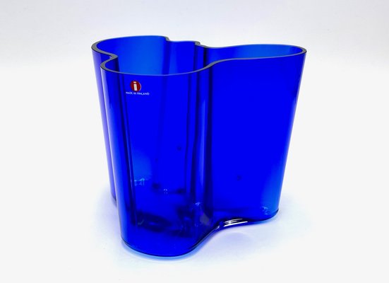 Model 3030 Vase by Alvar Aalto for Iittala, 1992 for sale at Pamono