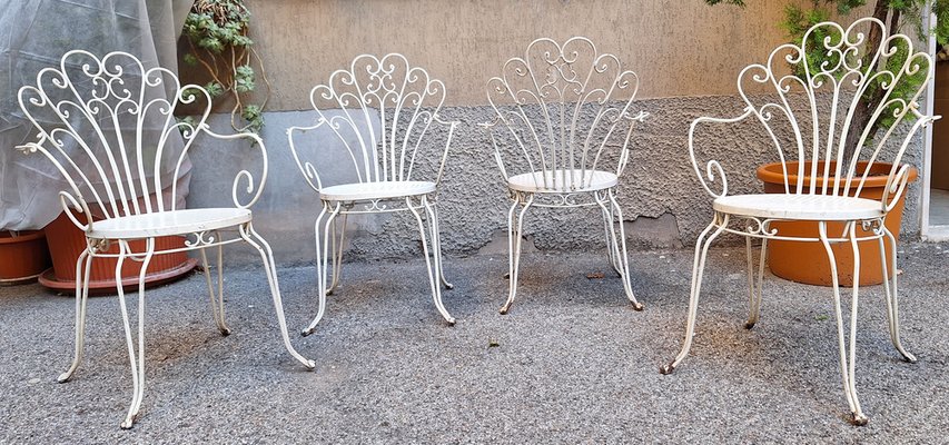 Sedie impilabili in ferro laccato bianco, anni '70, set di 4 in vendita su  Pamono
