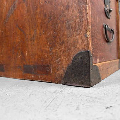 Japanese Traditional Tansu Drawer Cabinet, 1920s for sale at Pamono