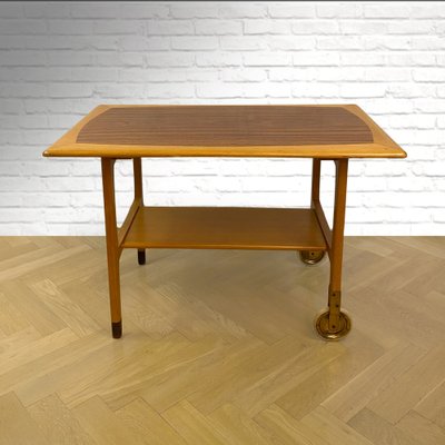 Mid-Century Serviertisch mit Rollen, Schweden, 1960er bei Pamono kaufen