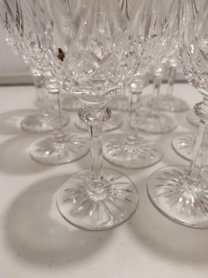 https://cdn20.pamono.com/p/g/1/7/1789313_vmfwslj3qt/crystal-wine-glasses-from-saint-louis-1950s-set-of-12-5.jpg