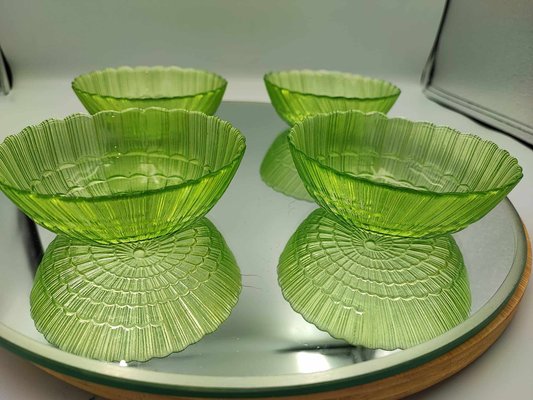 Green Glass Bowls, 1960s, Set of for sale at Pamono