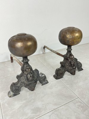 Briquets de Cheminée en Bronze, Italie, 1940s, Set de 2 en vente sur Pamono