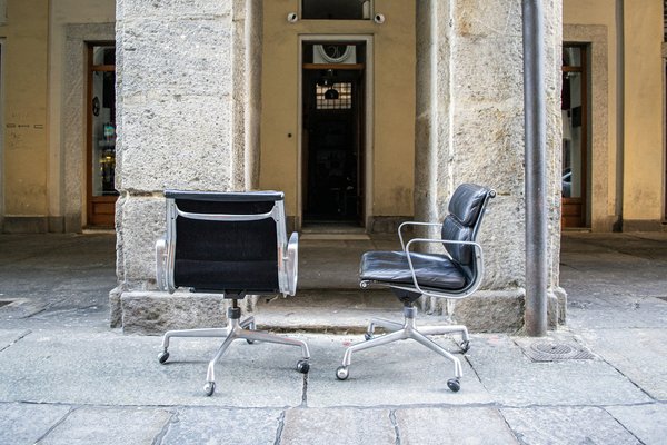 EA 217 Chair by Charles Ray Eames for Ring M belfabrik Norway