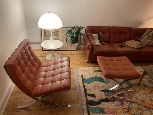Set of Vintage Barcelona Lounge Chair with Ottomane by Ludwig Mies - Main Image