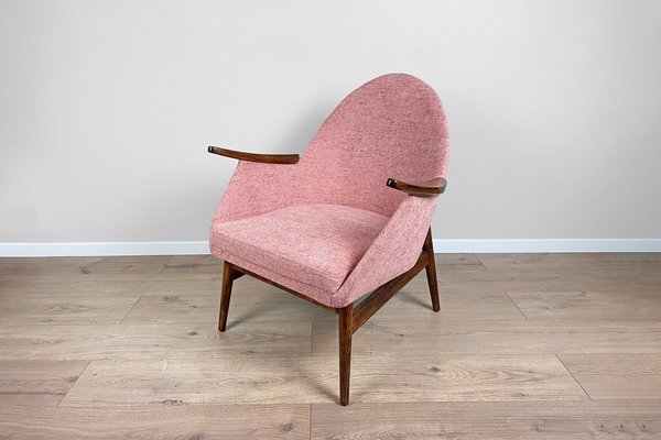 Mid century modern pink chair online