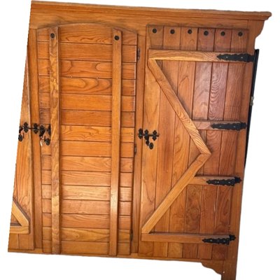 Cupboard three doors outlet