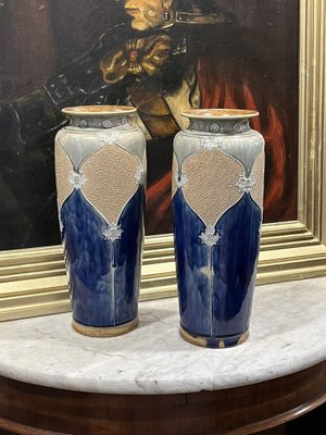 Royal 2024 doulton vases