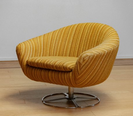 Yellow Bouclé Swivel Chair from Dux, Sweden, 1960s for sale at Pamono